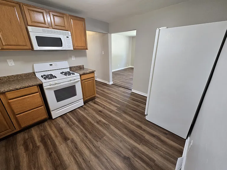 3431 Fullerton Ave — Photo 23
