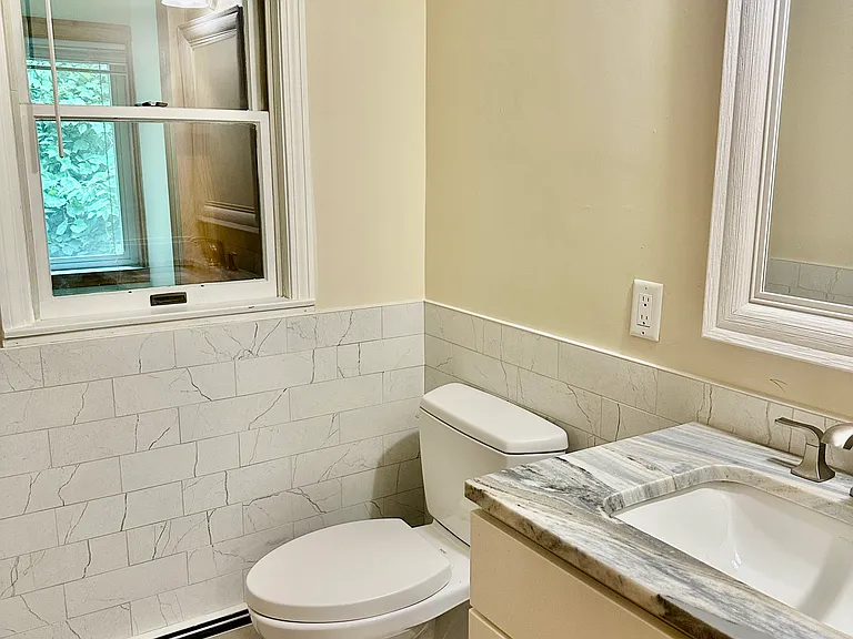 32 Forest St #32 — Photo 11
