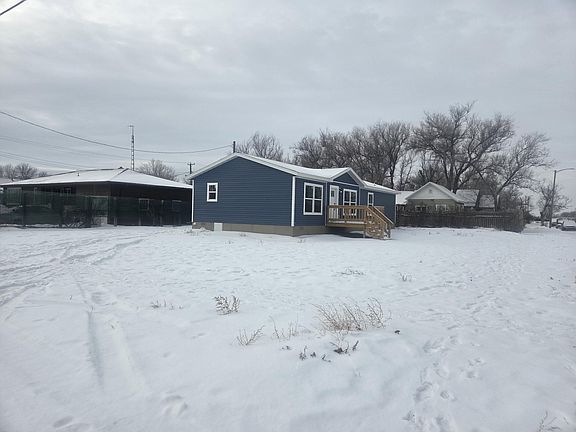 2nd image of 501 Custer St