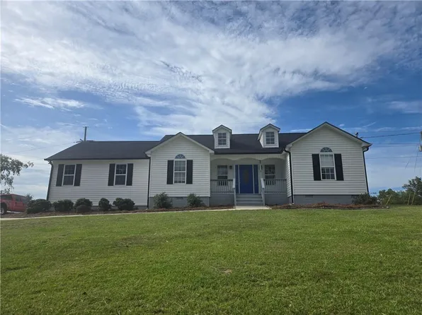2305 Gwendale Dr E, Lizella, GA 31052