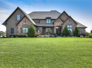 11623 Riverview Rd, Kearney, MO 64060