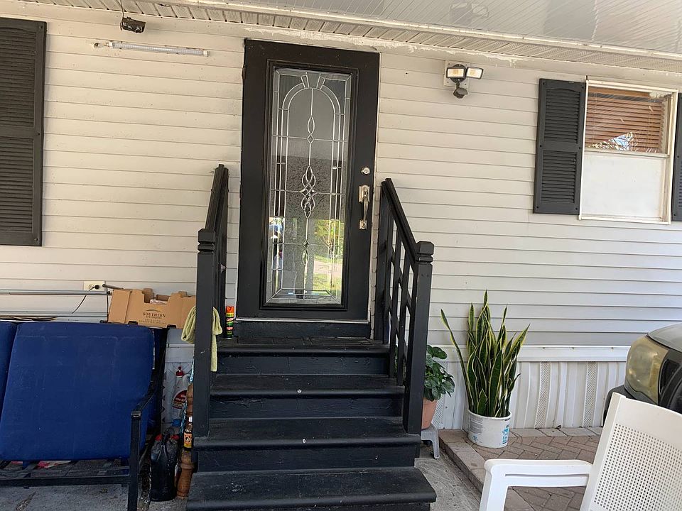 1st image of 207 Jason Dr