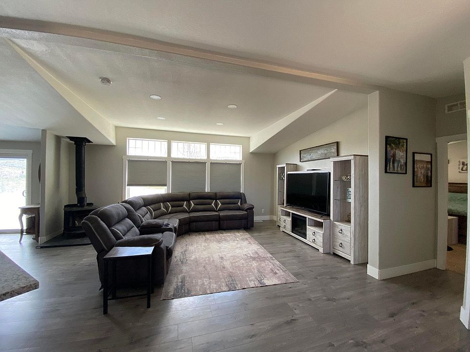 95682 Hillside Dr, Chilcoot, CA 96105 Zillow