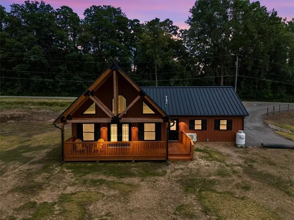 6035 Russell Rd, Williamson, NY 14589