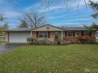 5435 Pitcairn Rd, Dayton, OH 45424