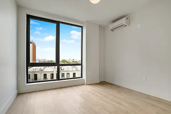 Rented by EXR | media 1