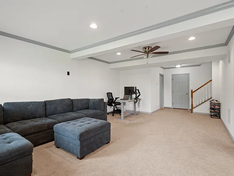 41719 Cynthia Ter — Photo 17