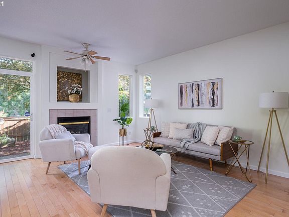 4th image of 5603 NE Hidden Creek Dr