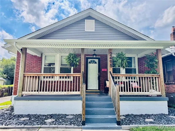 2495 Oakland Ave, Saint Louis, MO 63114