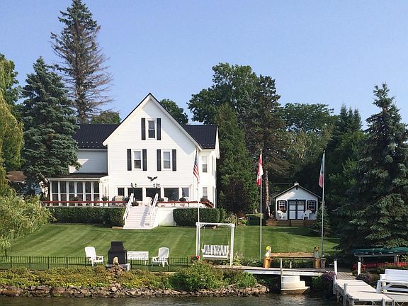 5th image of 75 Saint Lawrence Ave