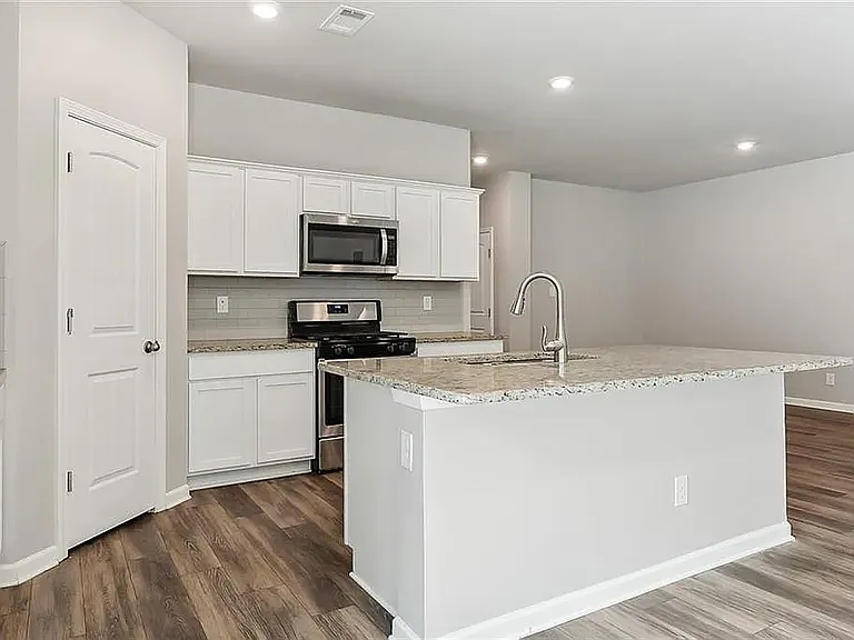 38604 Maddy Ln — Photo 9