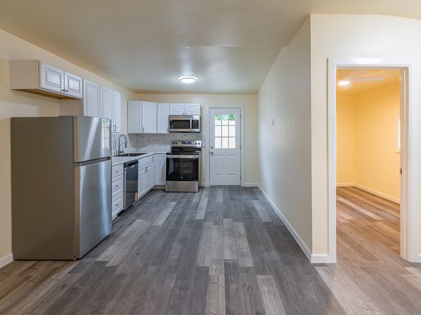 3455 W Woodlawn Ave #3