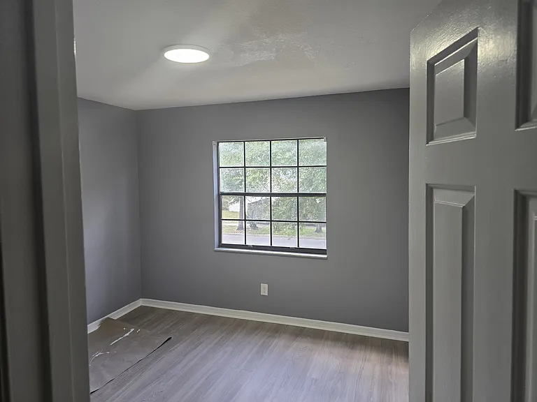 5069 Neponset Ave — Photo 13