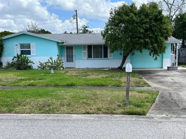 1242 Ermine Dr, Holiday, FL 34690