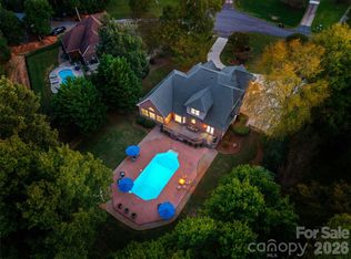 131 Summerfield Ct, Lake Wylie, SC 29710