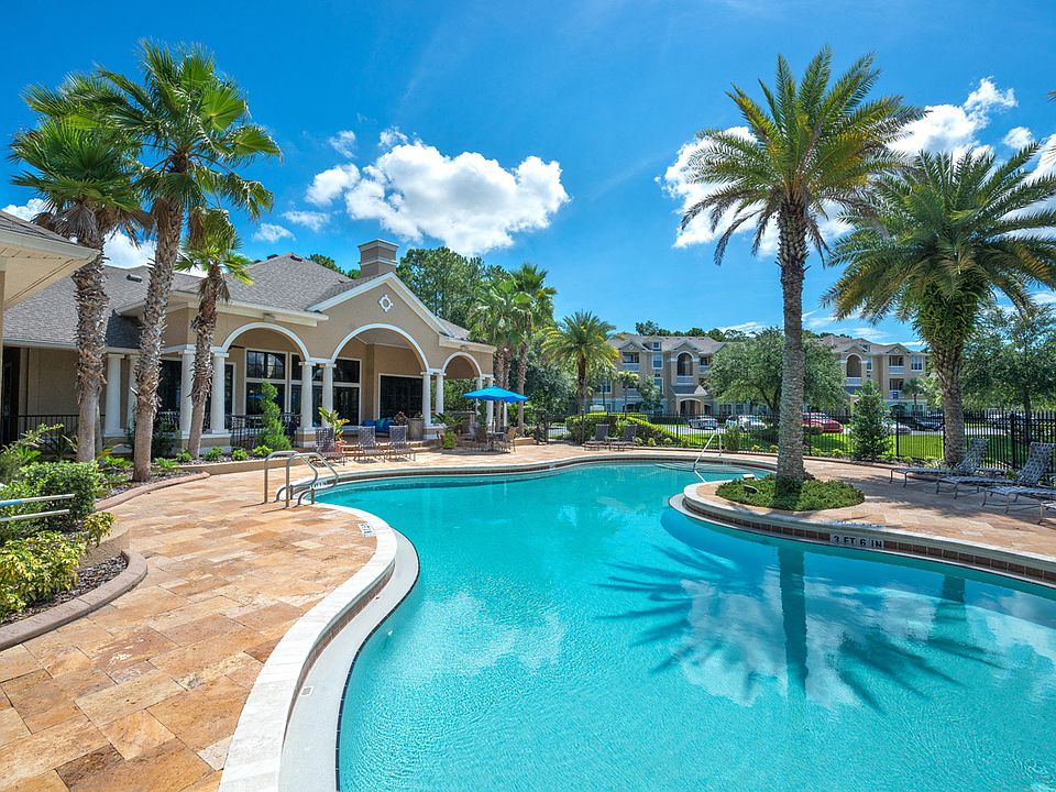 The Enclave Swimming Pool and Clubhouse