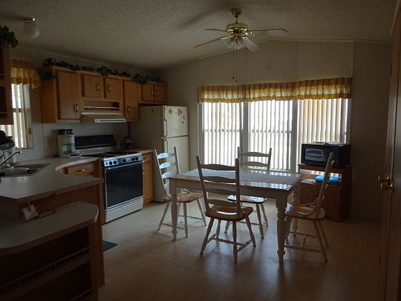 5th image of 13461 E 51st Ln