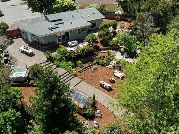 1639 Toledo Ct, Pacifica, CA 94044
