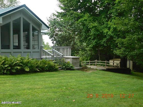2nd image of 2918 E Bluewater Hwy
