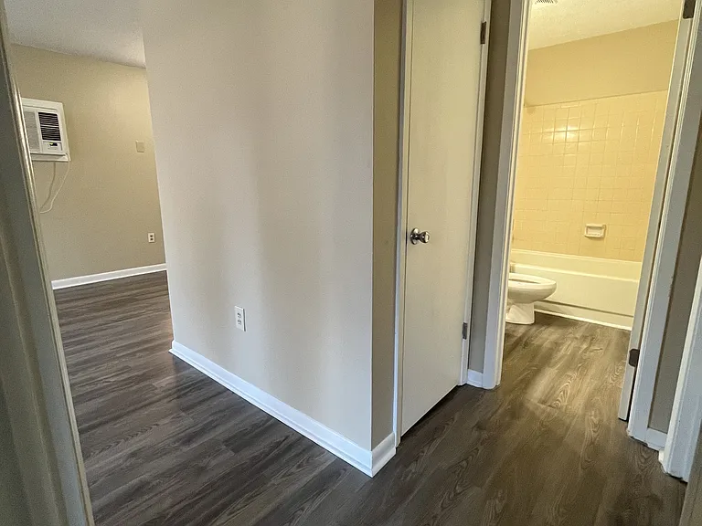 830 Cardinal St — Photo 15