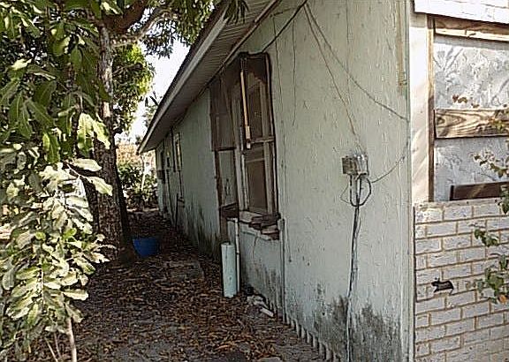 3rd image of 1602 4th Ave W