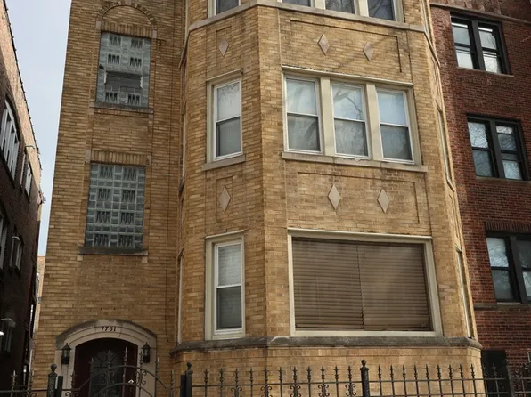 7751 S Phillips Ave, Chicago, IL 60649