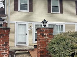 39508 Old Dominion Dr, Clinton Township, MI 48038