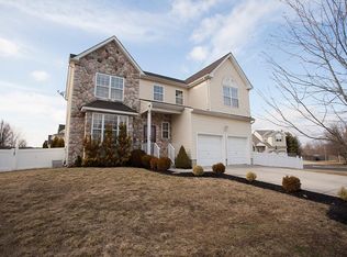309 Galloping Ct, Marlton, NJ 08053