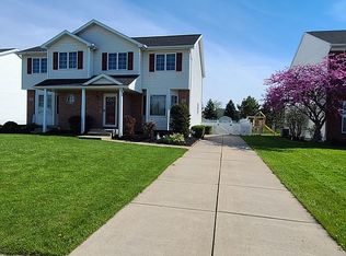 83 Carla Ln, West Seneca, NY 14224