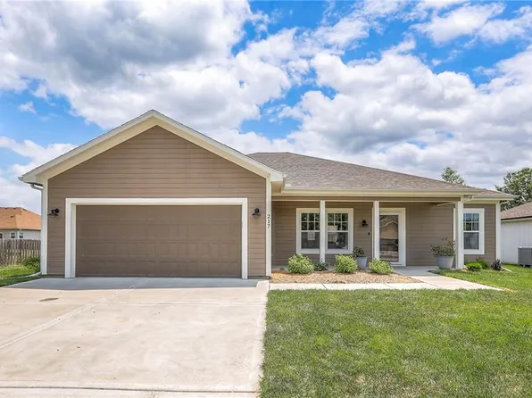 217 S Devin St, Lone Jack, MO 64070