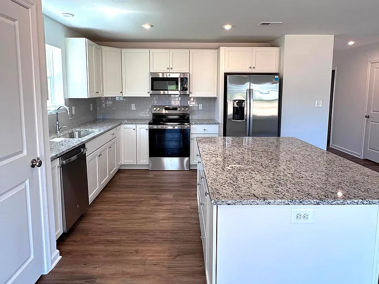151 Capulet Ct — Photo 5