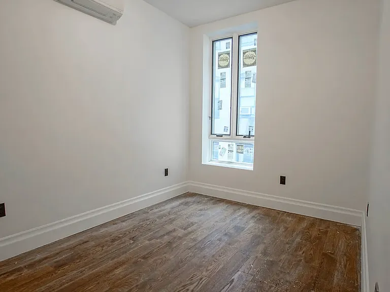 80 Stockholm St #4 — Photo 7