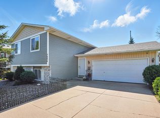 7686 Homestead Ave S, Cottage Grove, MN 55016