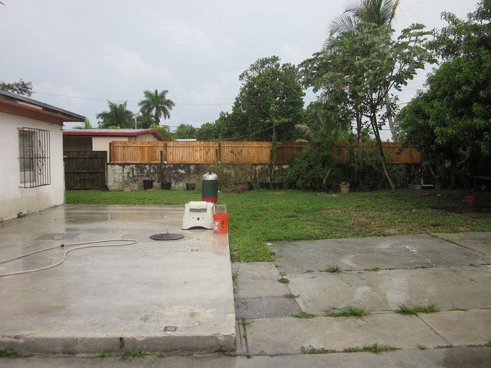 1st image of 12440 NW 20th Ave