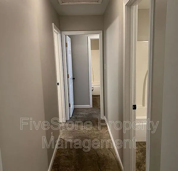 3805 Lake Park Cv — Photo 9