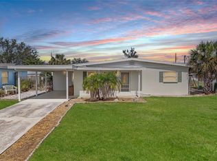 533 Firefly Ln, Apollo Beach, FL 33572