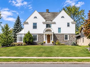 18 Fleetwood Avenue, Albany, NY 12208