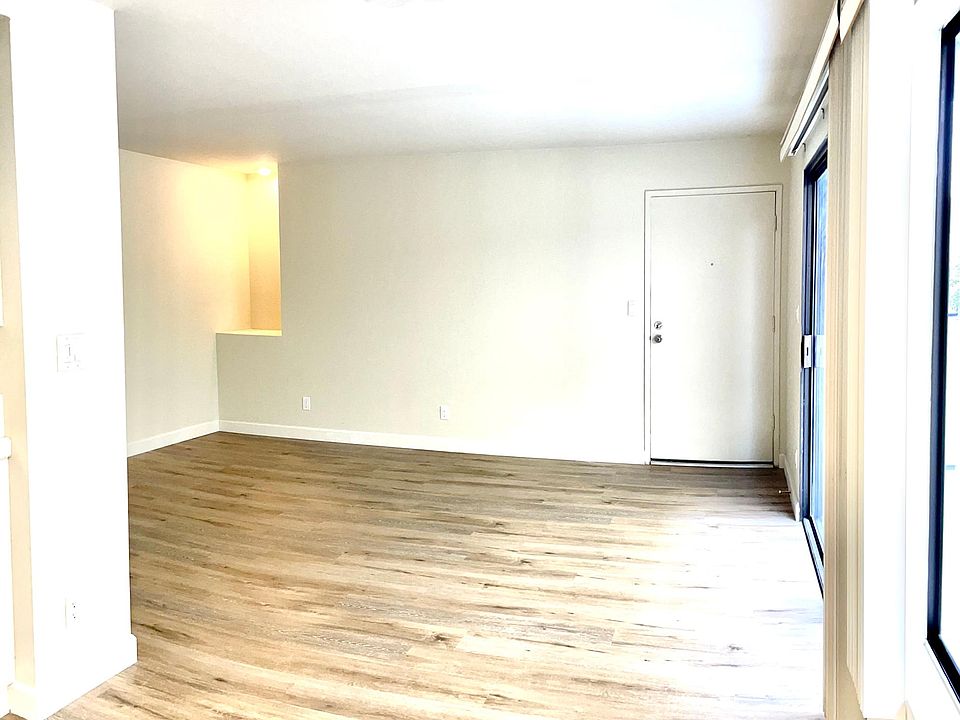 1st image of 1749 Federal Ave #A-2