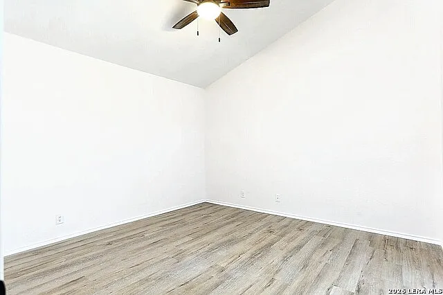 4026 Winter Sunrise Dr — Photo 10