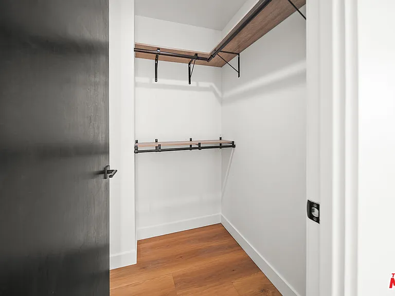 1907 S Corning St #1 — Photo 19