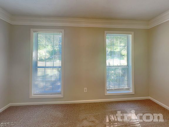 3rd image of 4020 Brittan Glade Trl