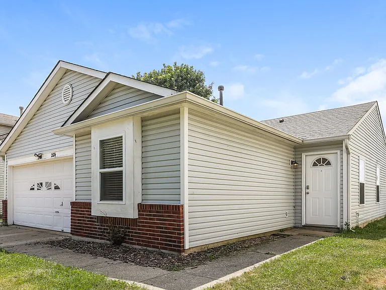 2174 Providence Dr — Photo 3