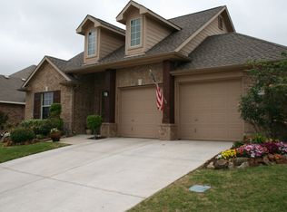 8152 Rock Elm Rd, Fort Worth, TX 76131