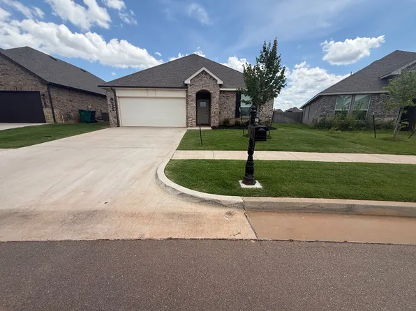 9048 NW 149th Ter, Yukon, OK 73099