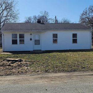 5 Hanover Ln, Cahokia, IL, 62206
