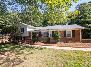 1422 Leolillie Ln, Charlotte, NC 28216