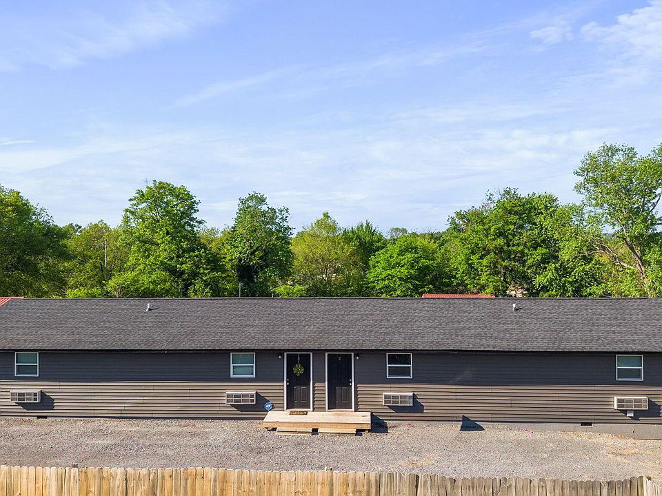 1st image of 555 Wildwood Ave SE