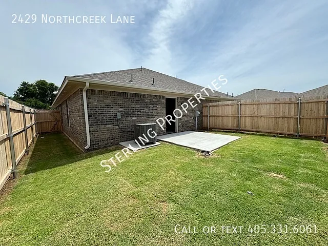 2429 Northcreek Ln — Photo 26