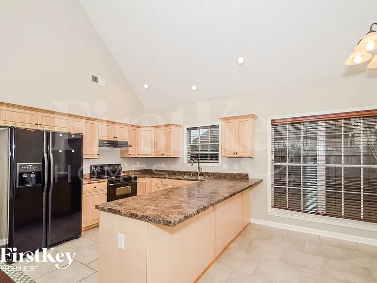 129 Addison Dr — Photo 6