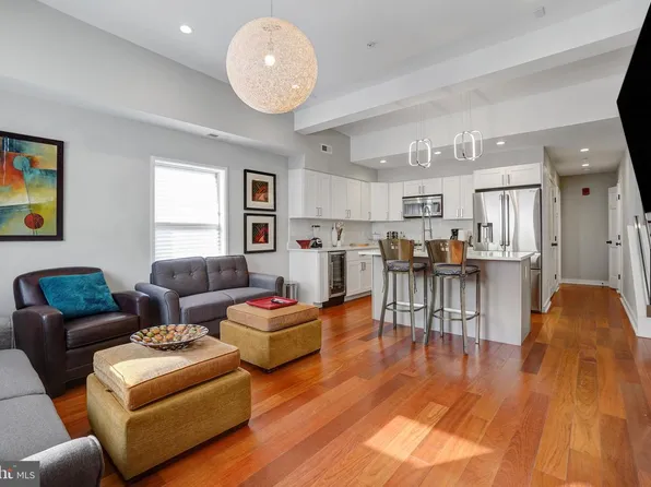 4106 Gault Pl NE APT 5, Washington, DC 20019